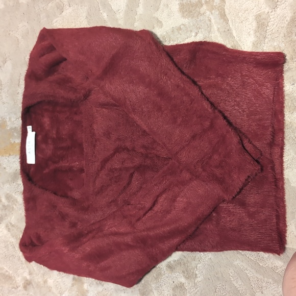 Sweater - Picture 3 of 3